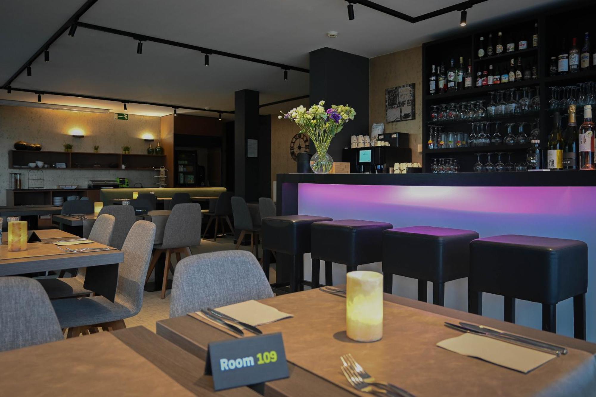 Hotel Essenza Puurs Екстер'єр фото