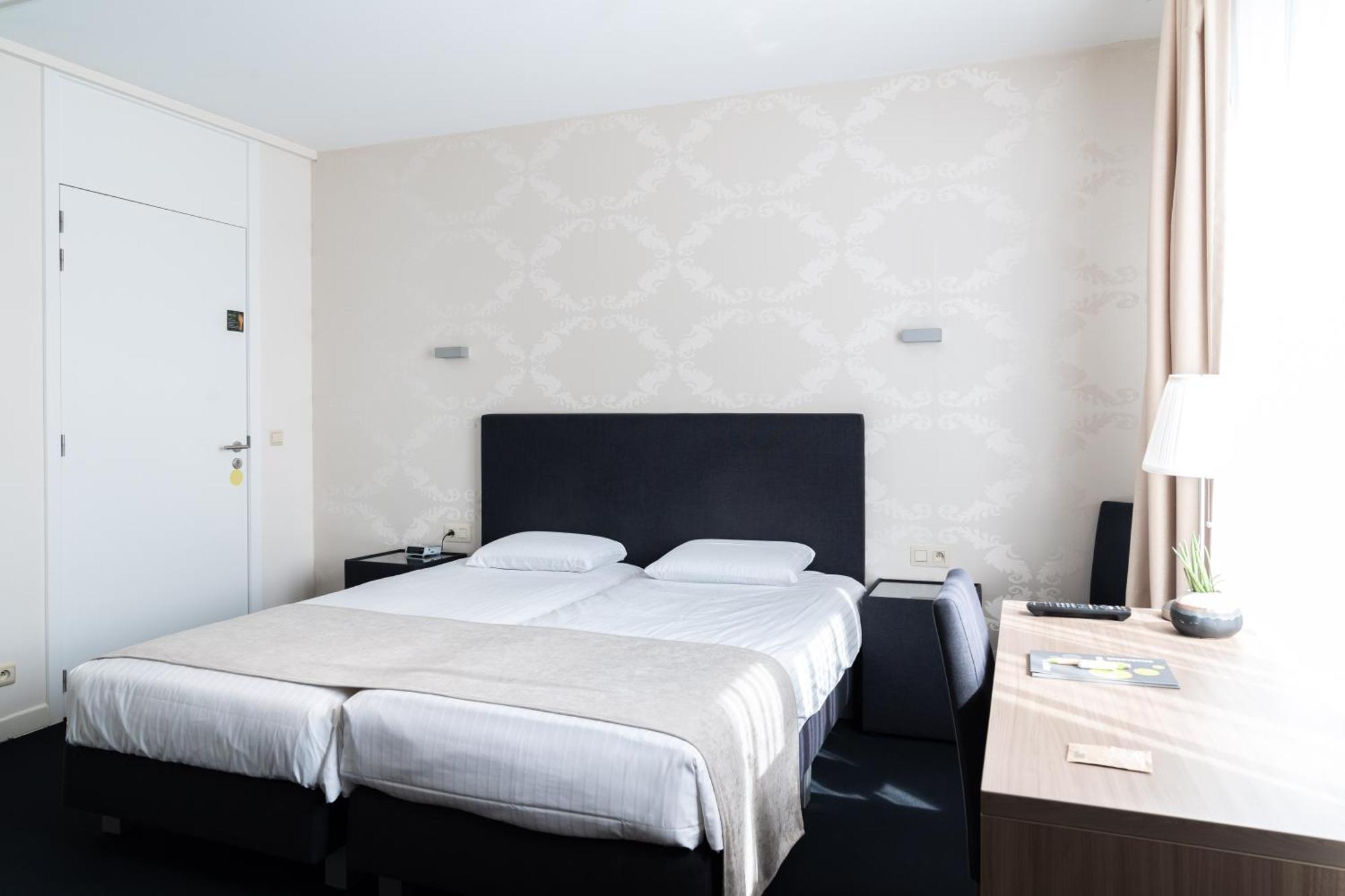 Hotel Essenza Puurs Екстер'єр фото