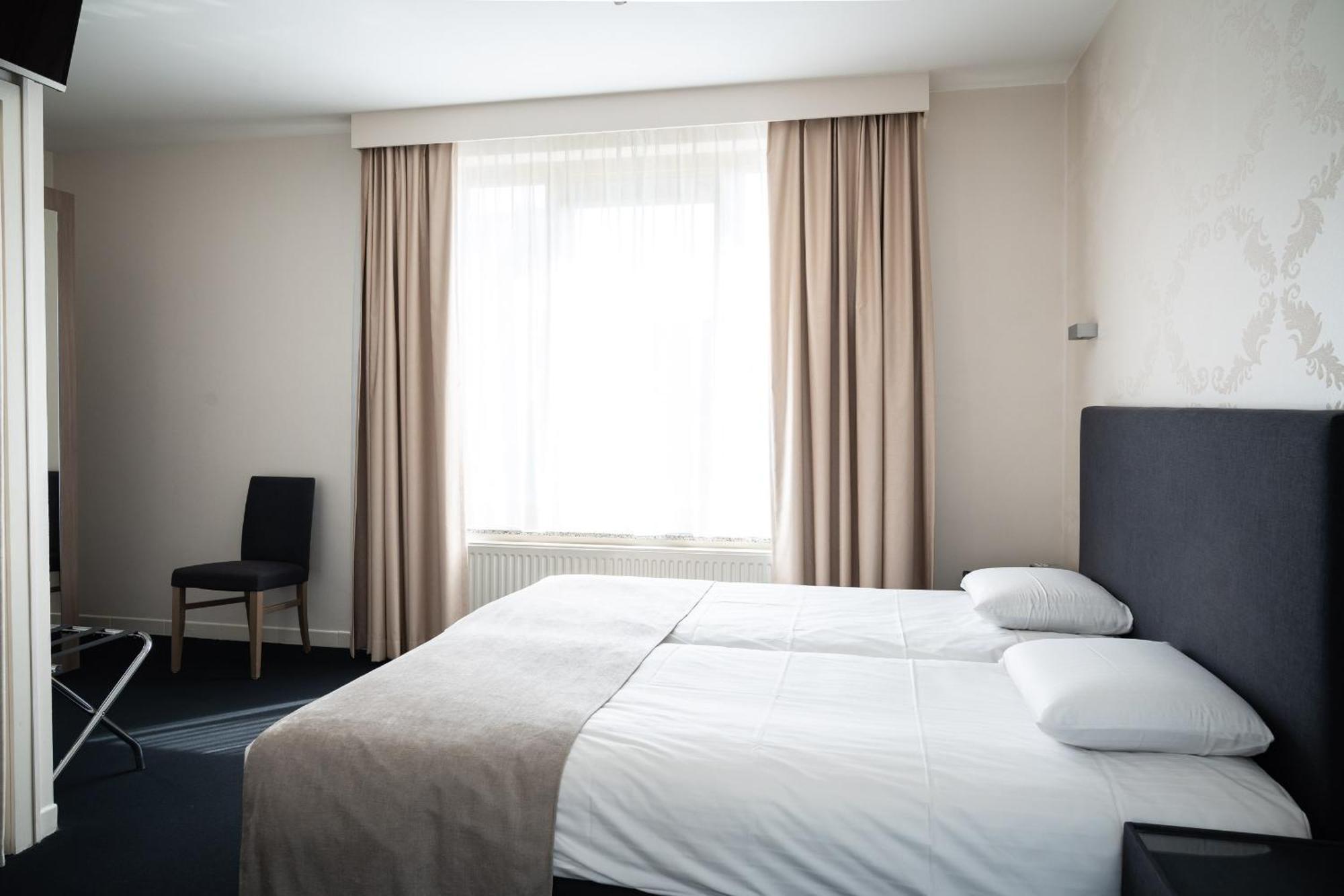 Hotel Essenza Puurs Екстер'єр фото