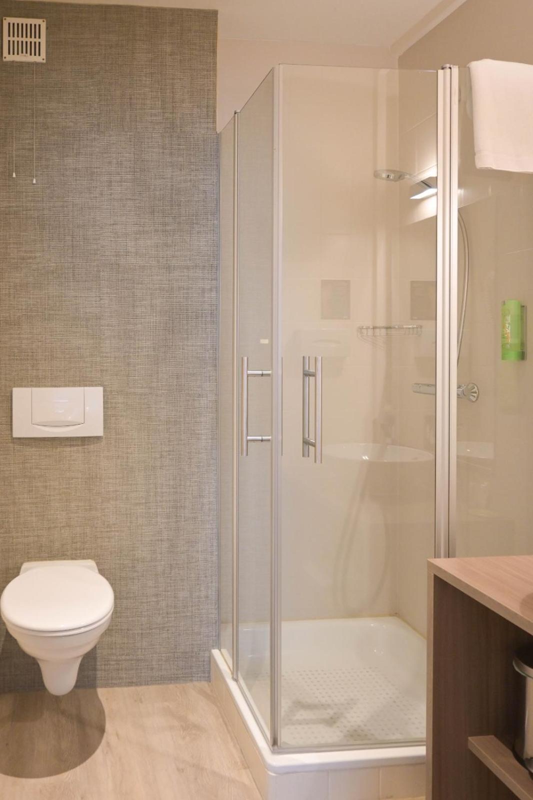 Hotel Essenza Puurs Екстер'єр фото