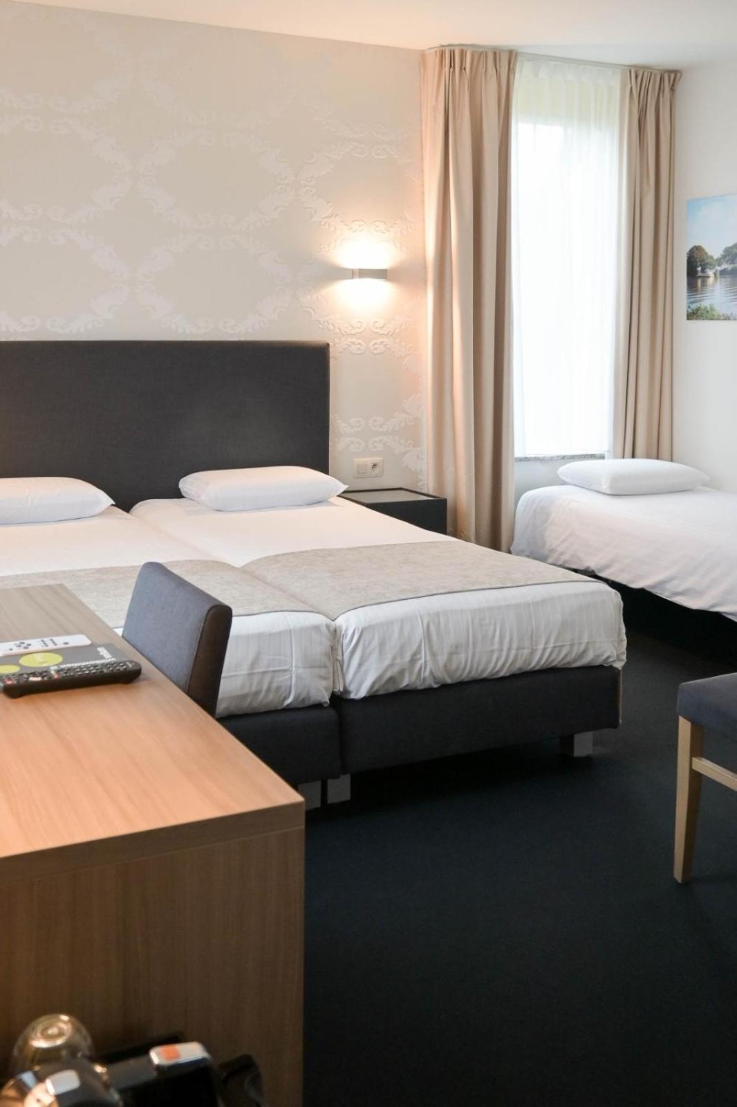 Hotel Essenza Puurs Екстер'єр фото