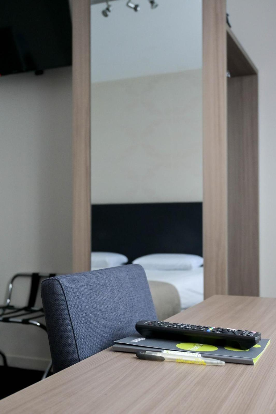 Hotel Essenza Puurs Екстер'єр фото