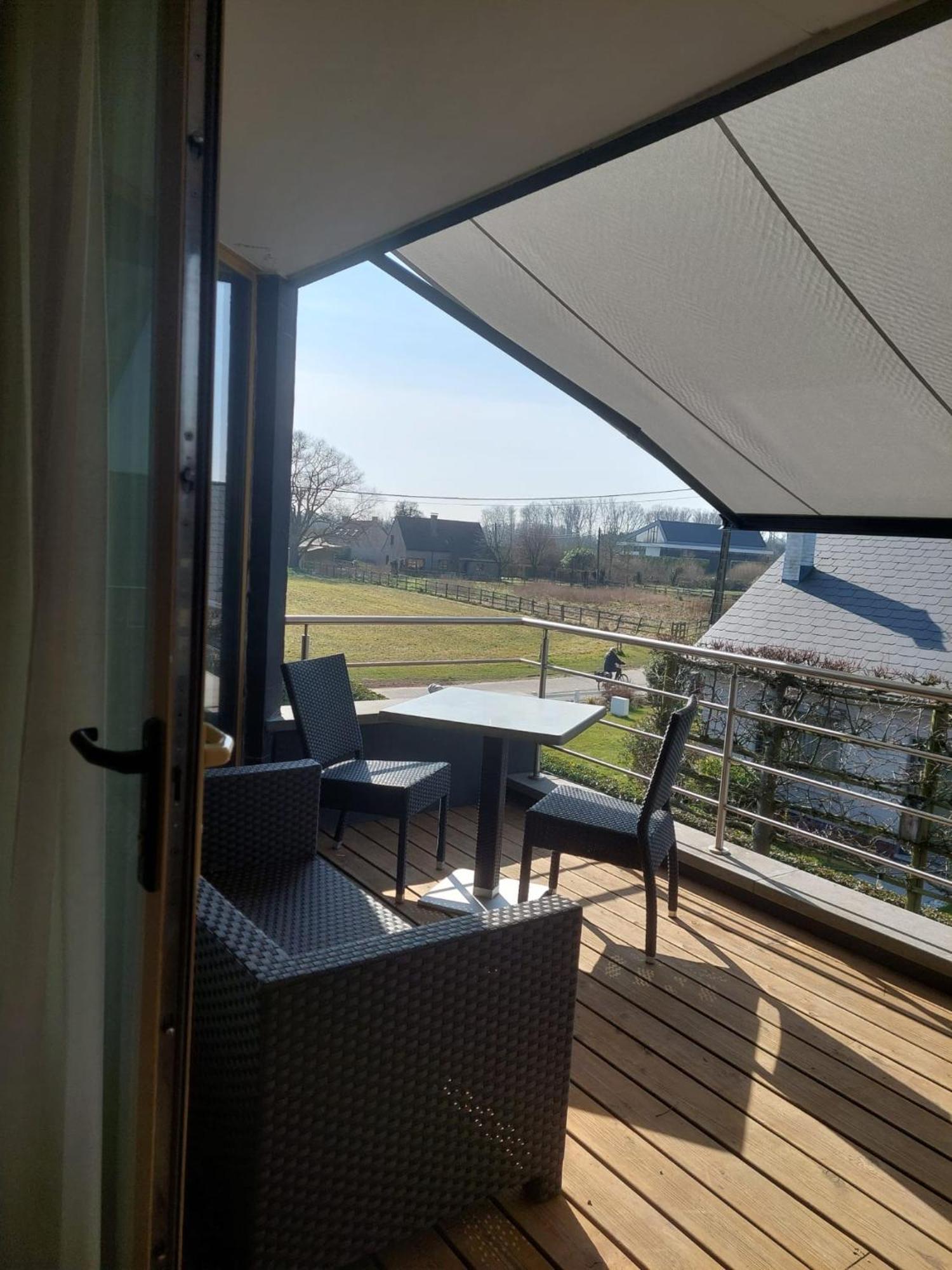 Hotel Essenza Puurs Екстер'єр фото